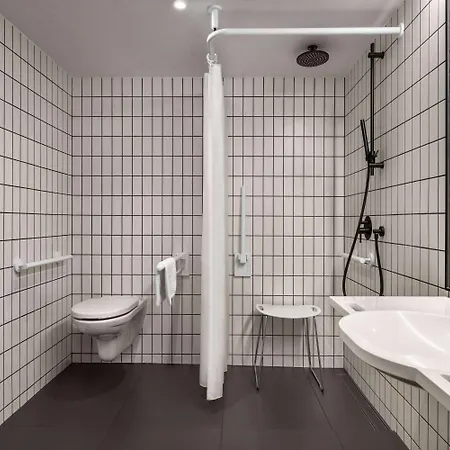 Vienna House By Wyndham Mokotow Hotel 4*