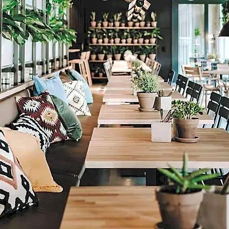 Vienna House By Wyndham Mokotow Hotel