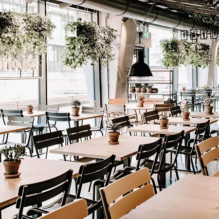 Vienna House By Wyndham Mokotow Hotel