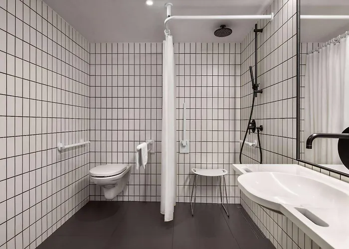 Отель Vienna House By Wyndham Mokotow 4*